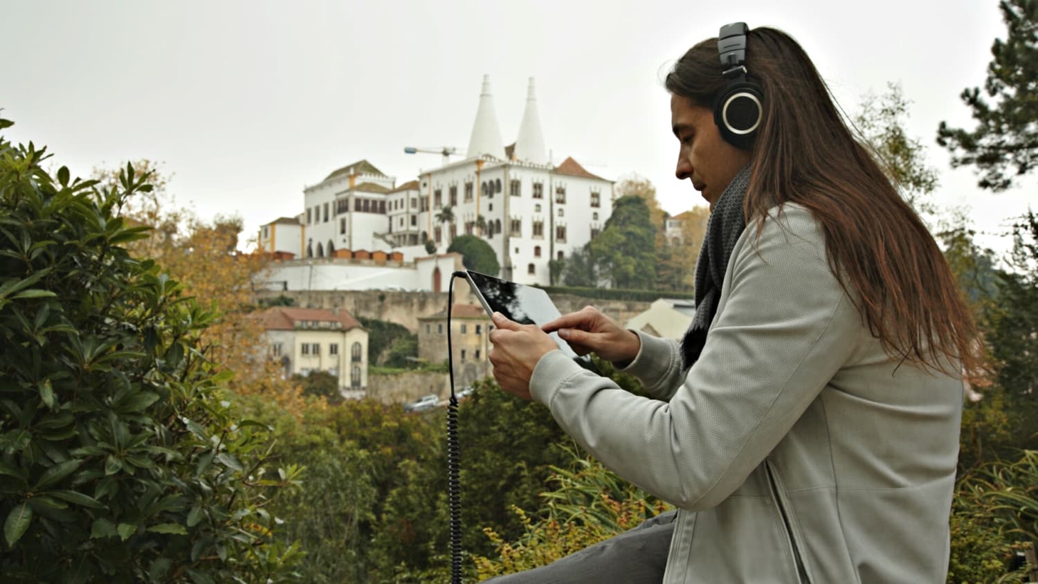 This is the featured image of the 5 Big Misconceptions About Composing Music blog article.