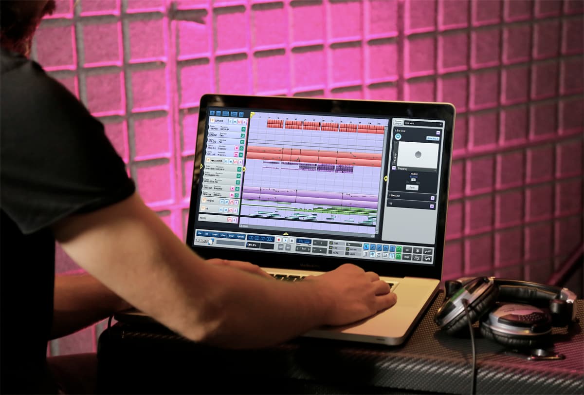This is the featured image of the The Ultimate Guide To Dark Dubstep Synths blog article.