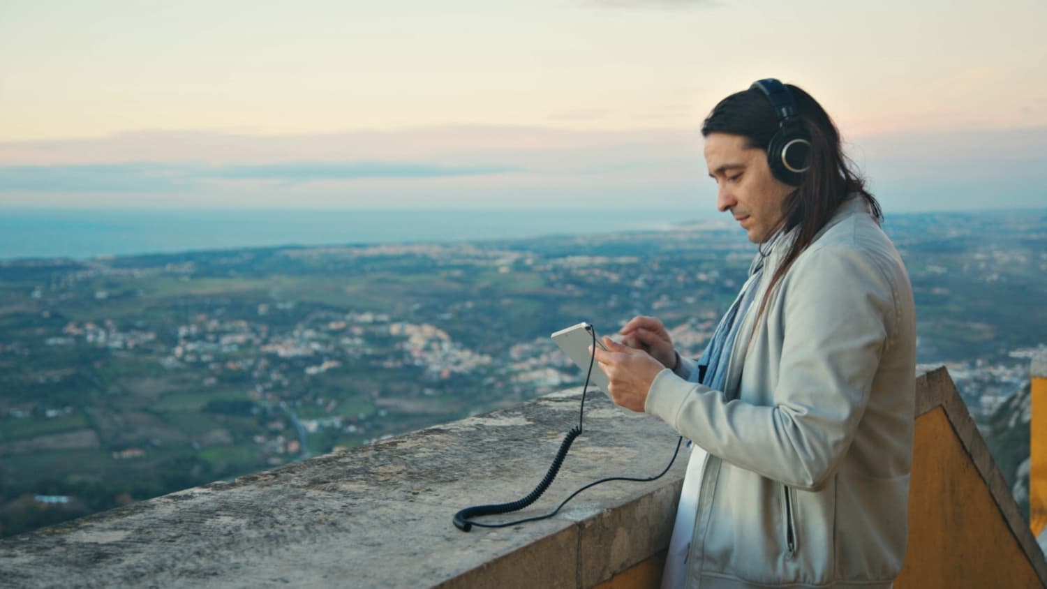 This is the featured image of the Add Character to Your Mix With an Aural Exciter blog article.
