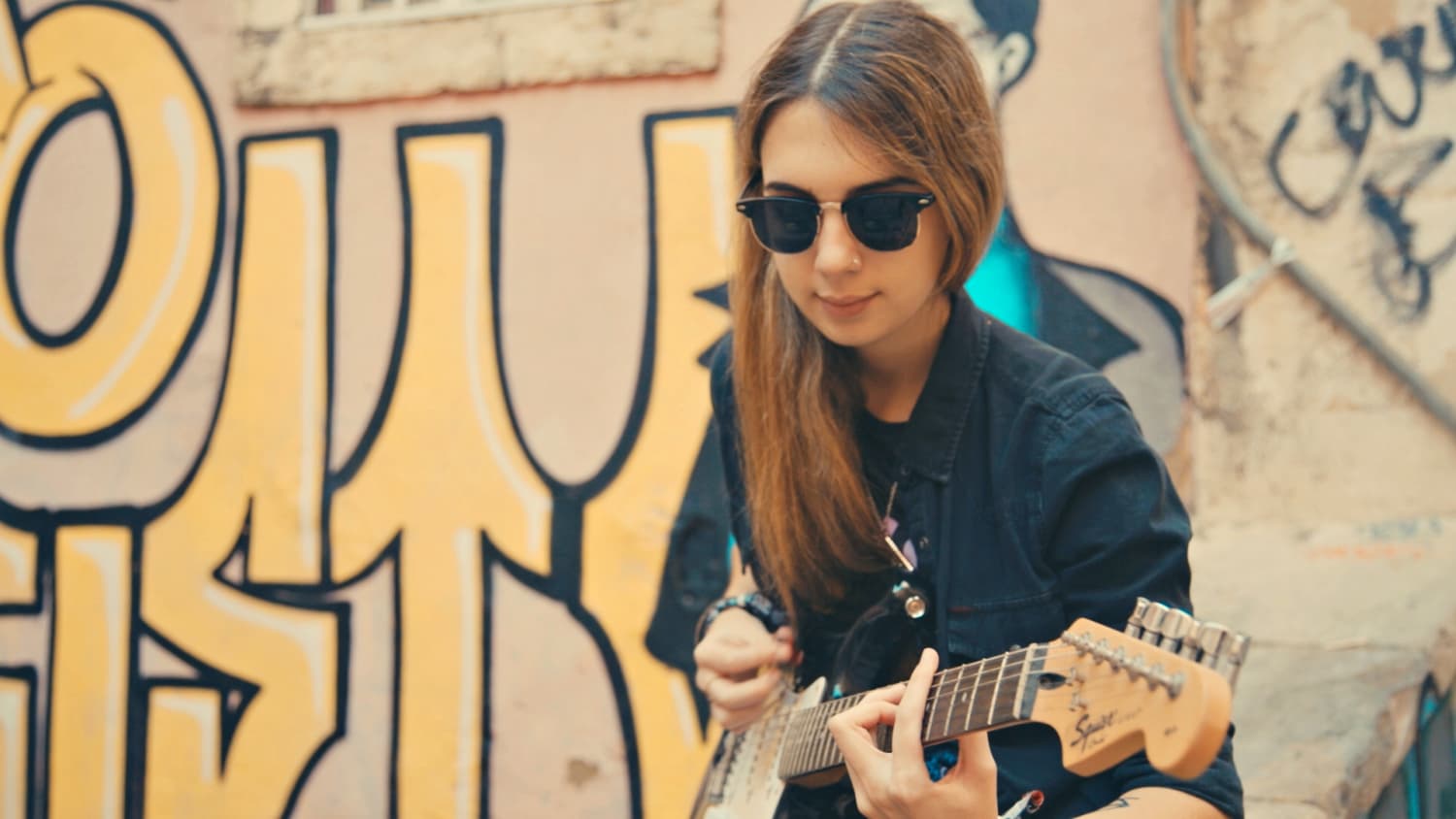 This is the featured image of the Tips to Learn Chord Progressions blog article.